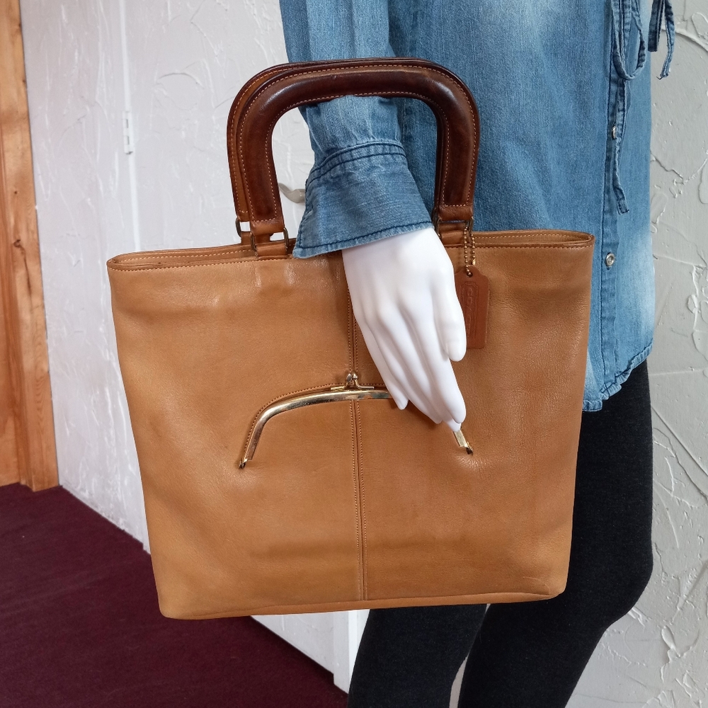 Coach 1973-75 New York, Cashin Carry Slim Tote by Bonnie Cashin - Picture 13 of 16